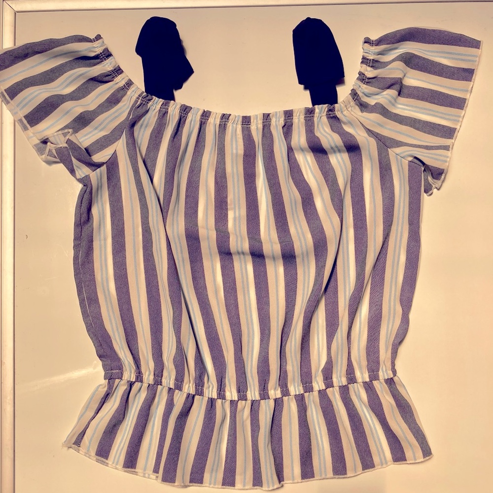 New! Girl’s Size 14 Short Sleeve Shirt